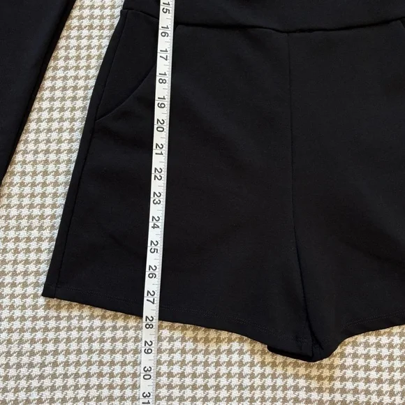 Urban Outfitters | Silence + Noise Deep V Romper - Picture 14 of 16